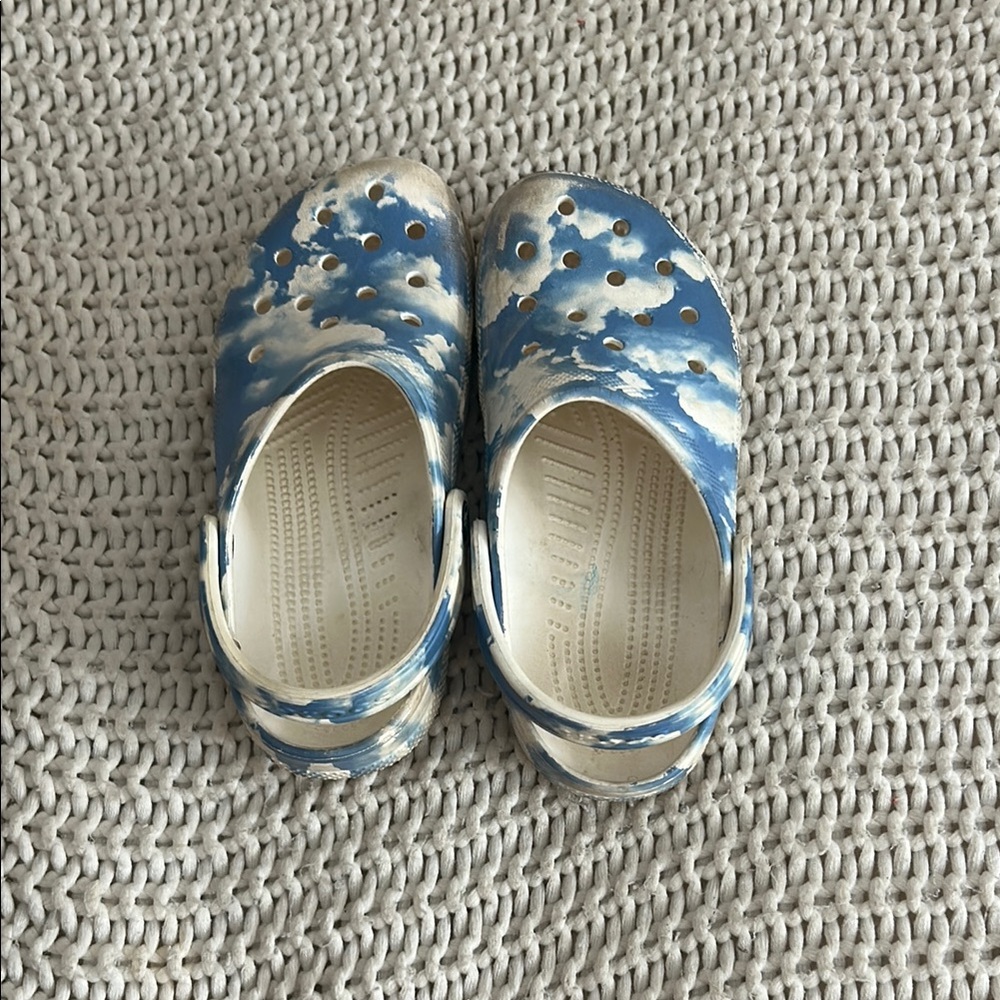 Discontinued Cloud Print Crocs